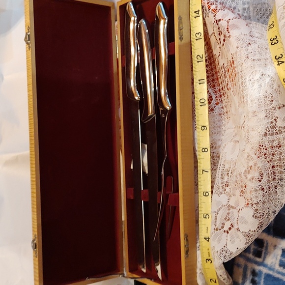 Japanese Carving Set with Wood Case - Picture 2 of 5
